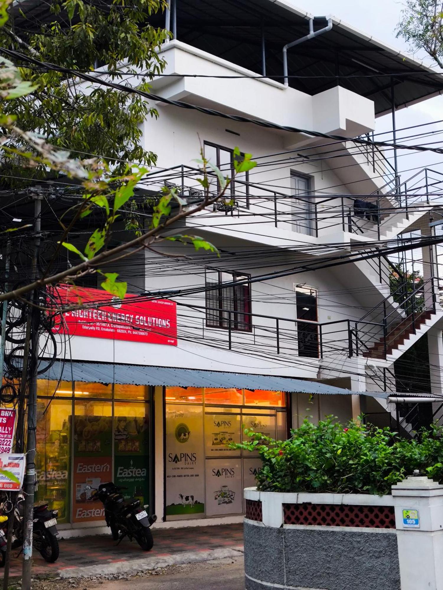 Hostel Stayzo Kochi ภายนอก รูปภาพ