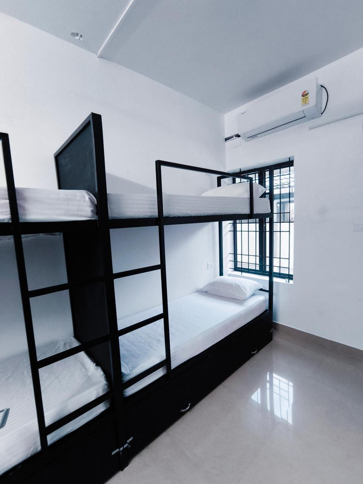 Hostel Stayzo Kochi ภายนอก รูปภาพ