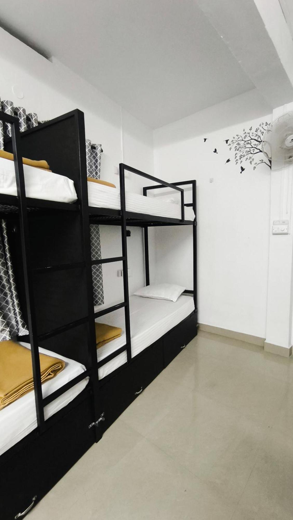 Hostel Stayzo Kochi ภายนอก รูปภาพ