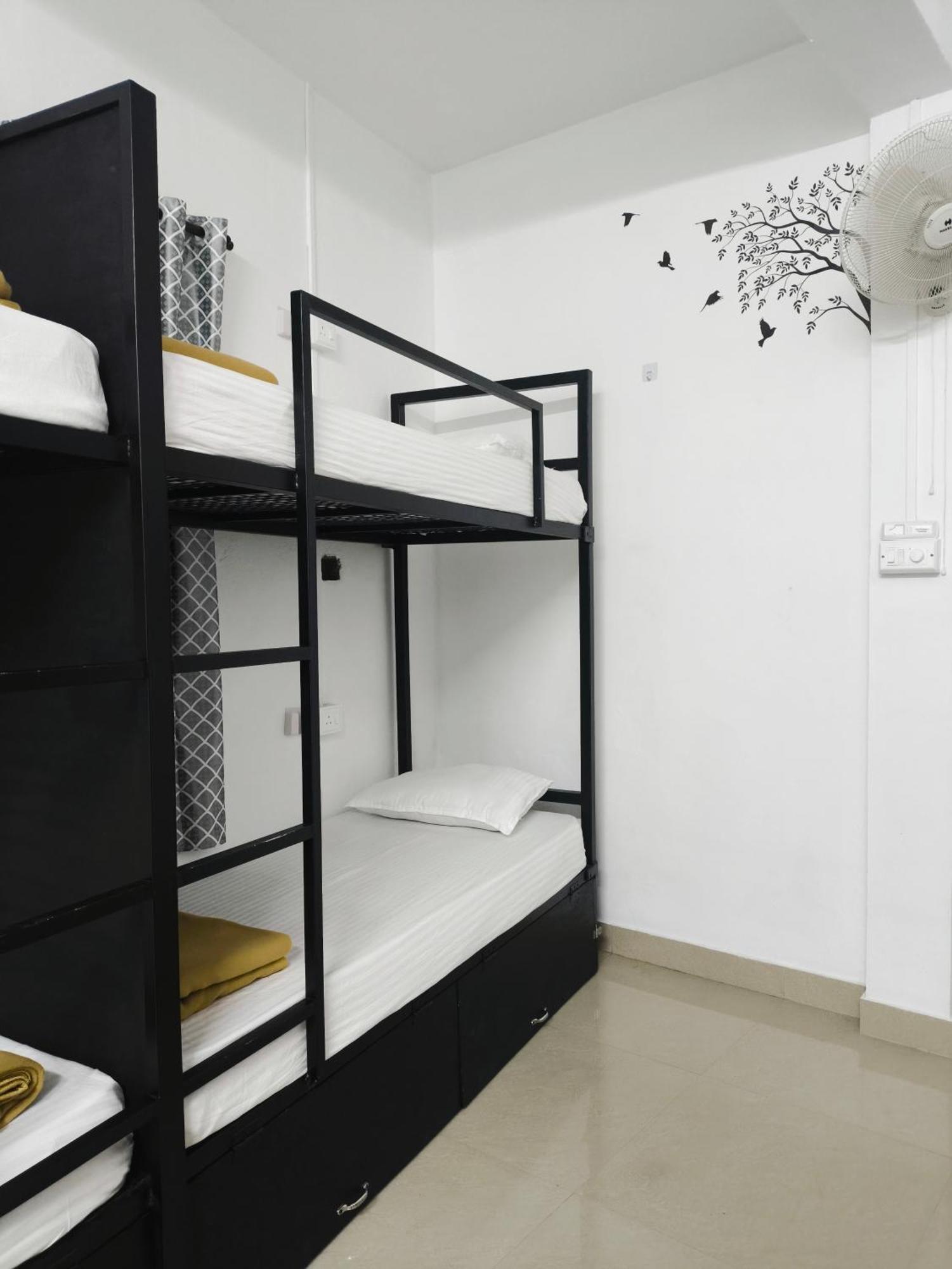 Hostel Stayzo Kochi ภายนอก รูปภาพ