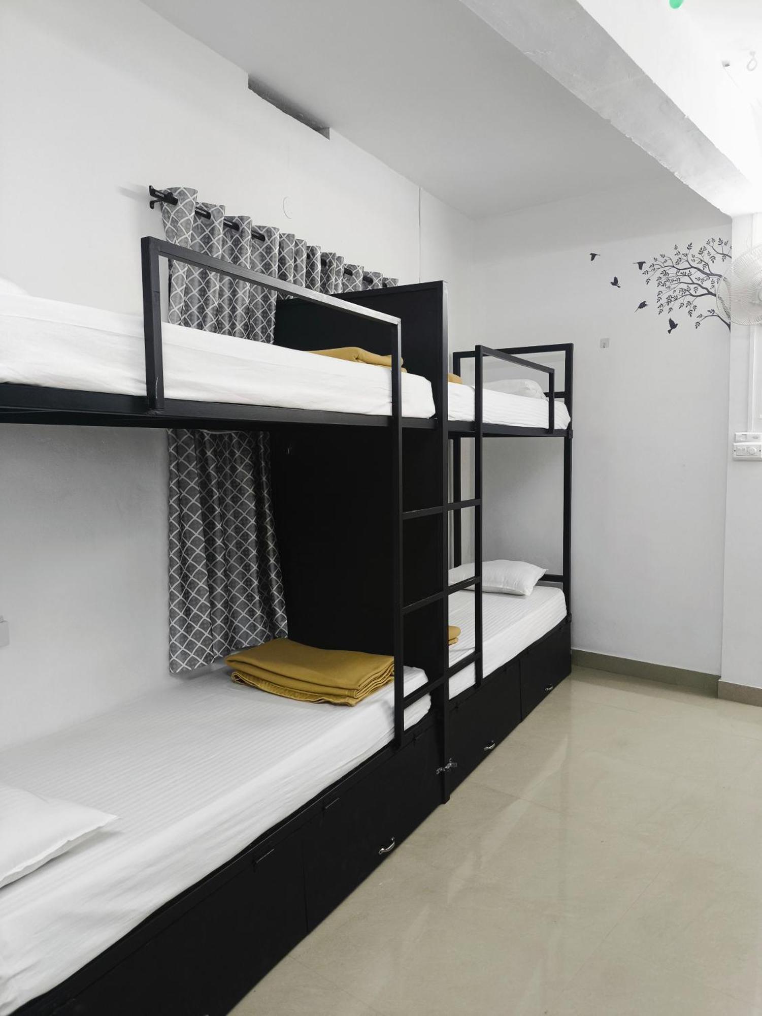 Hostel Stayzo Kochi ภายนอก รูปภาพ